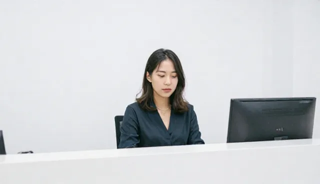 企业官网定制开发:如何通过网站优化提升行业资讯聚合能力